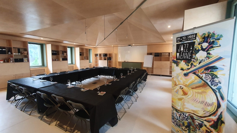 Salle haut2.jpg