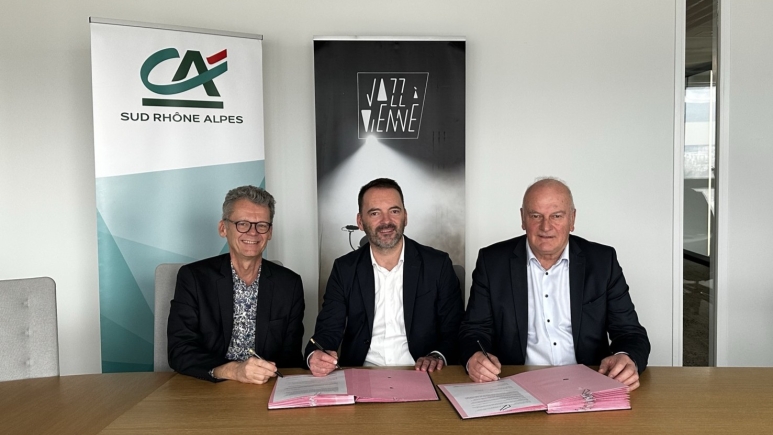 Crédit Agricole Sud Rhône-Alpes renouvelle son mécénat auprès de Jazz à Vienne