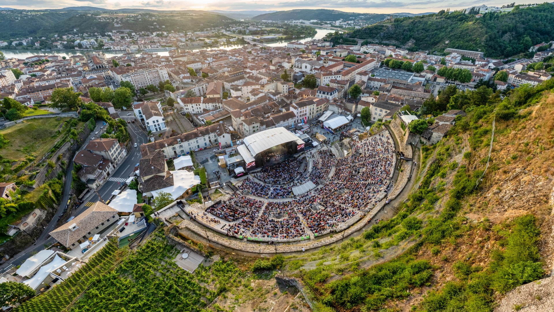 photo du théâtre antique de vienne