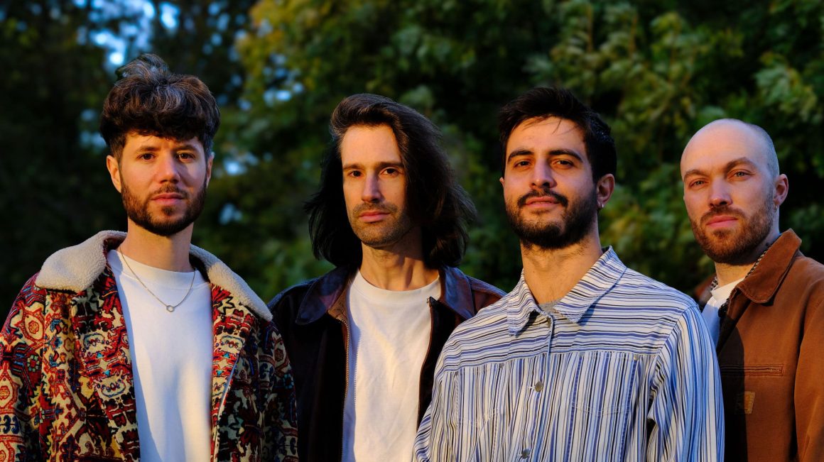 PHOTONS-min.jpg