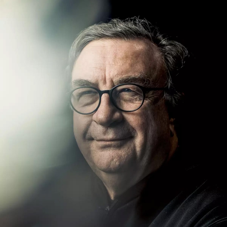 alex_dutihl_copyright_Rudy Waks-min.jpg