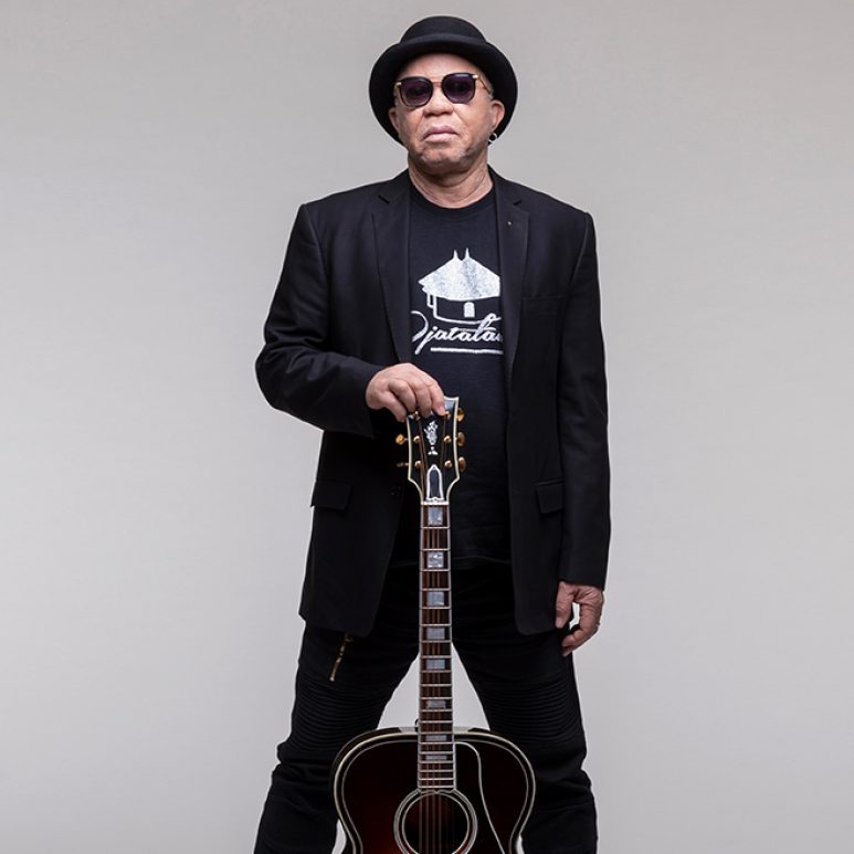 Salif Keïta
Keziah Jones & Qudus Onikeku
Julia Sarr