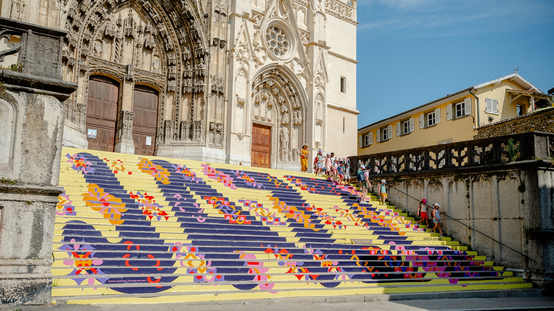 Habillage des contremarches : à vous de voter !